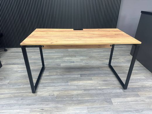 Офисный письменный стол Loft Details KS 140b Дуб крафт золотой, 18 мм